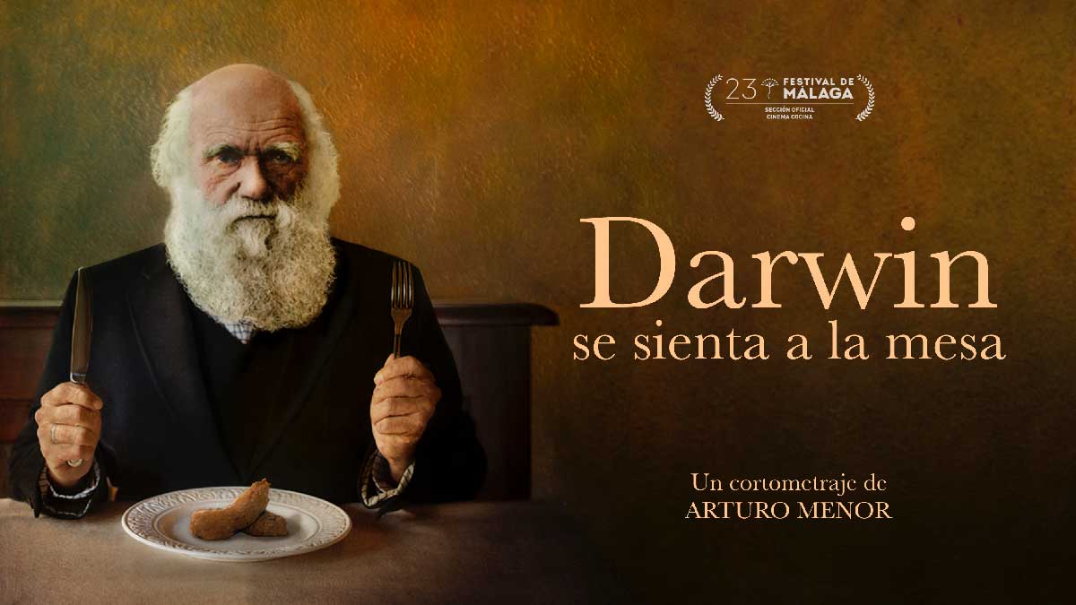 Darwin se sienta a la mesa