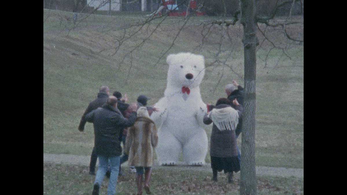 Inflatable bear, hourly