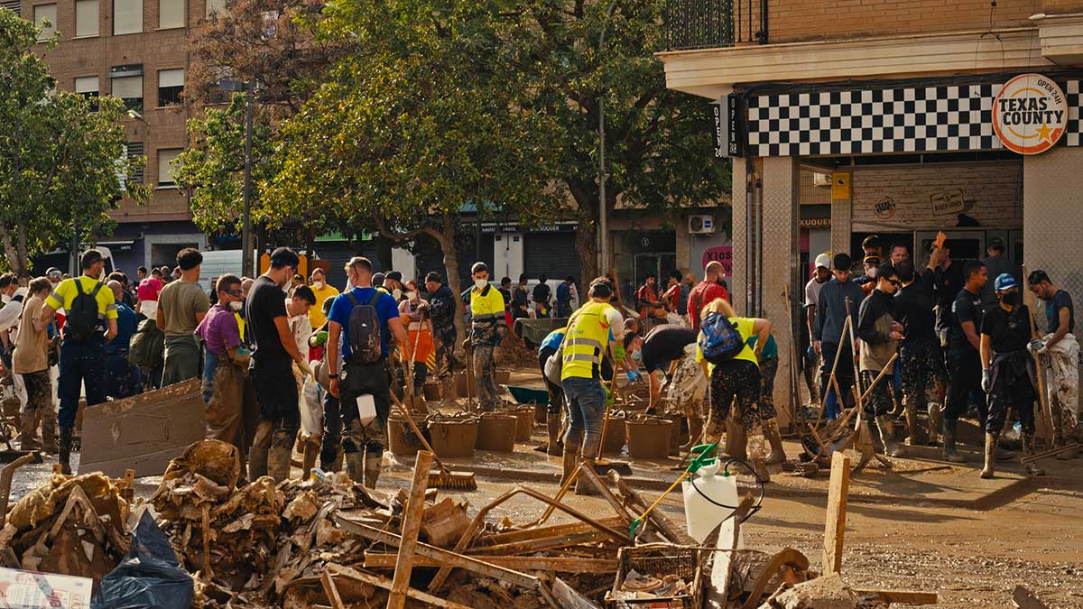 Tras la superficie frame