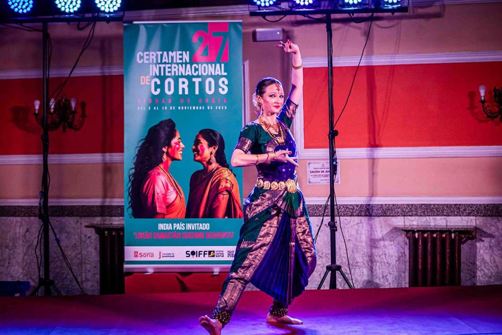 Espectáculo música y danza &quot;Del Templo al Cine&quot; con Miriam Lamas Baiak