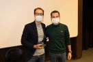 Javier Marco recibió ayer sábado el Caballo de Soria al Mejor Cortometraje Nacional por su obra ‘A la cara’.